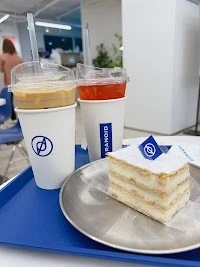 파라노이드 강남뱅뱅 카페